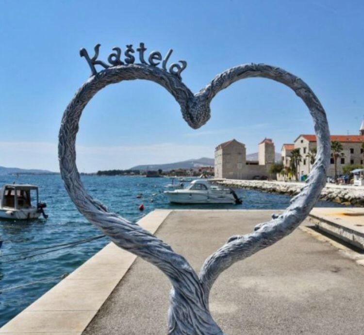 Ferienhaus Maestral - Kastel Kambelovac Kaštela Exteriér fotografie